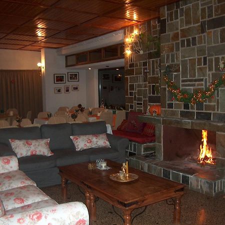 Chrissa Camping Rooms & Bungalows ذلفي المظهر الخارجي الصورة